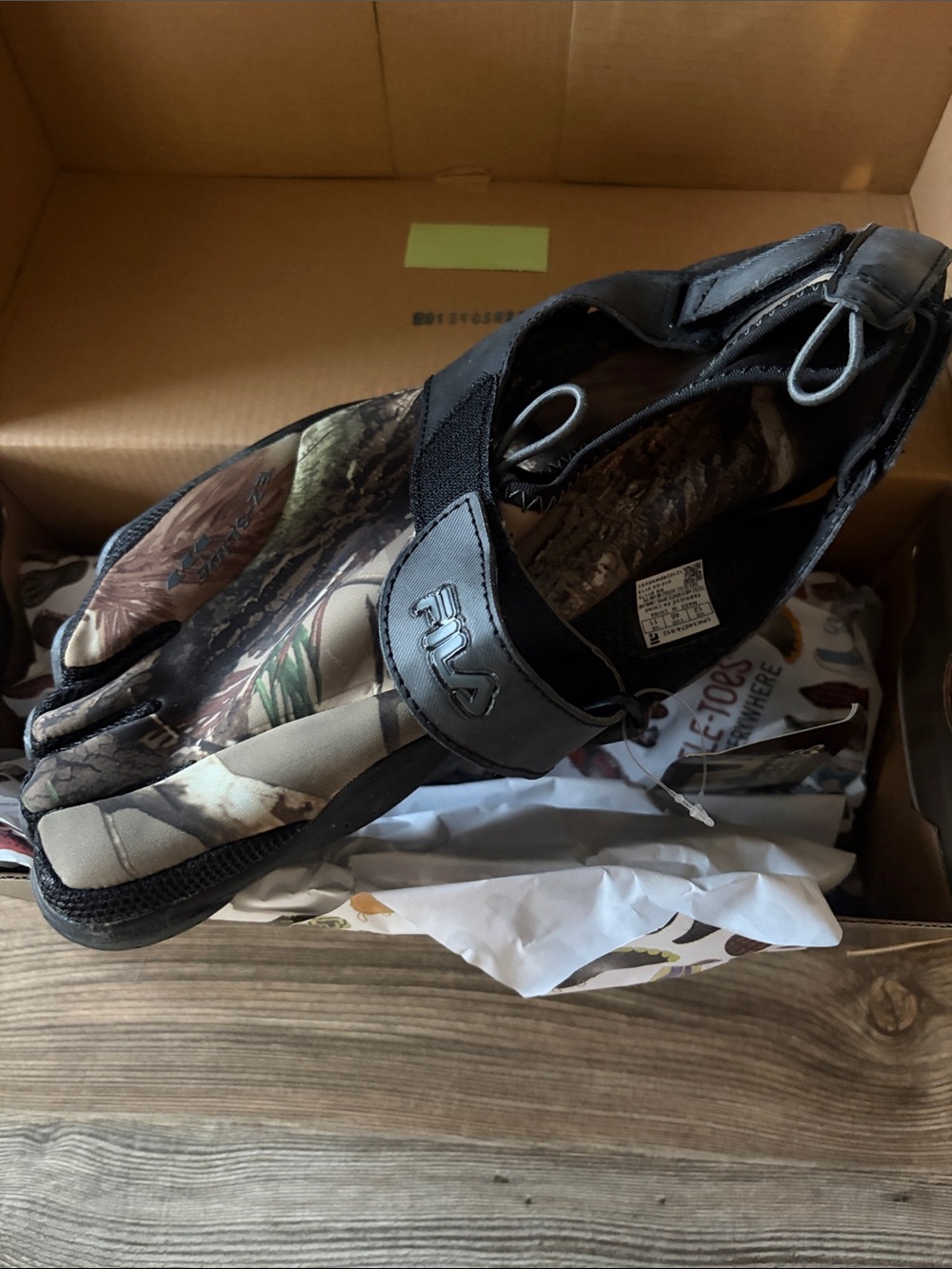 NWT Fila Men’s Camo Skeletoes